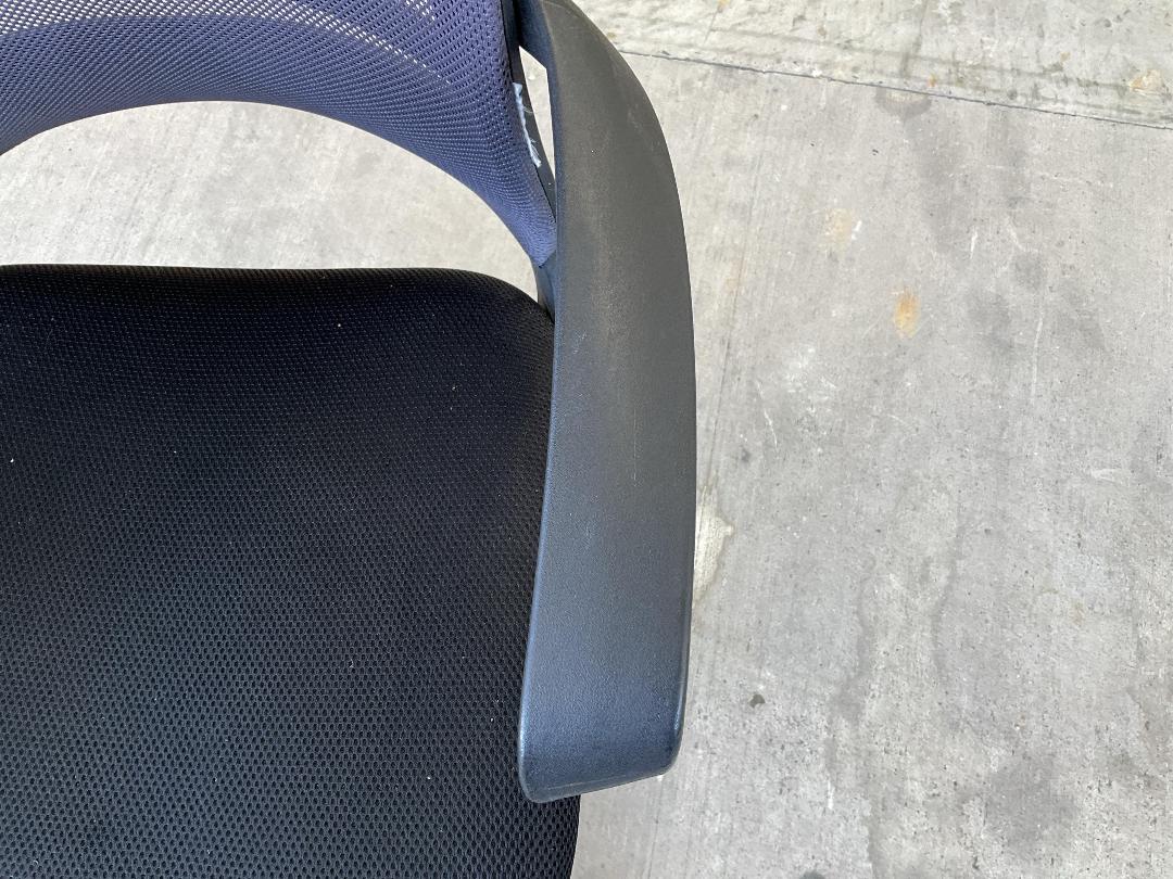 Photo '7' of Black/Purple Coloured Office Chair