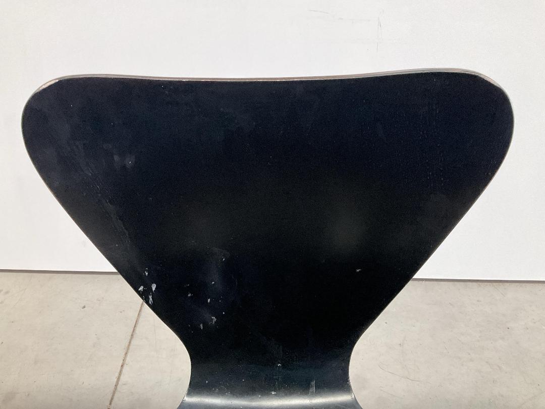 Photo '8' of 6x Various Coloured Reception/Waiting Room Chairs Photo '8' of 6x Various Coloured Reception/Waiting Room Chairs