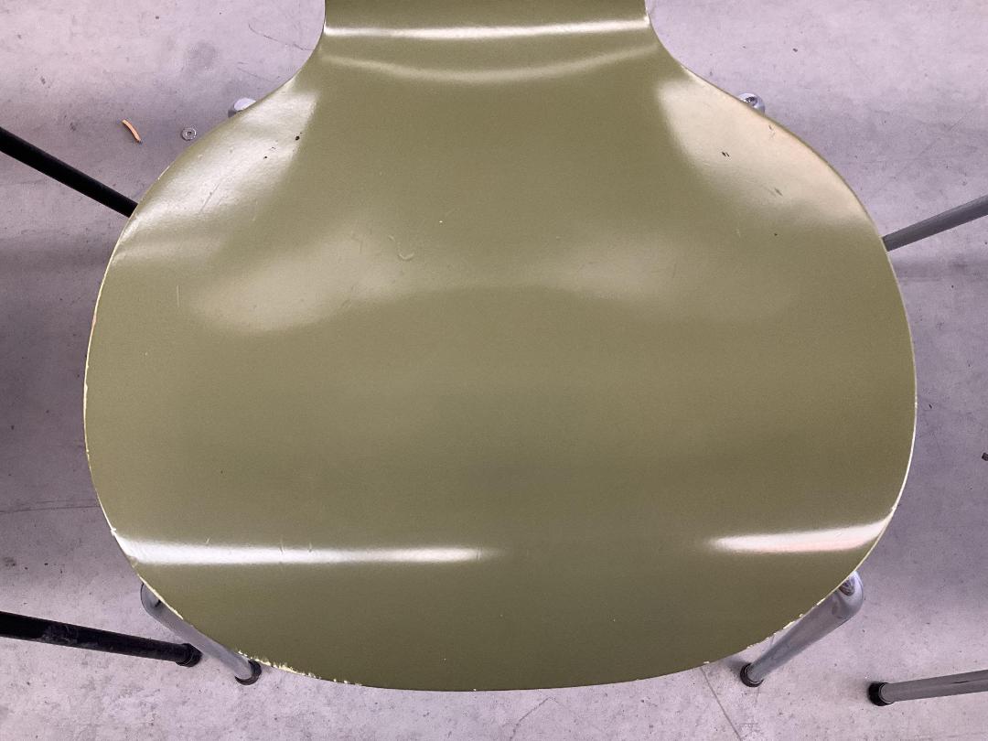 Photo '9' of 6x Various Coloured Reception/Waiting Room Chairs Photo '9' of 6x Various Coloured Reception/Waiting Room Chairs