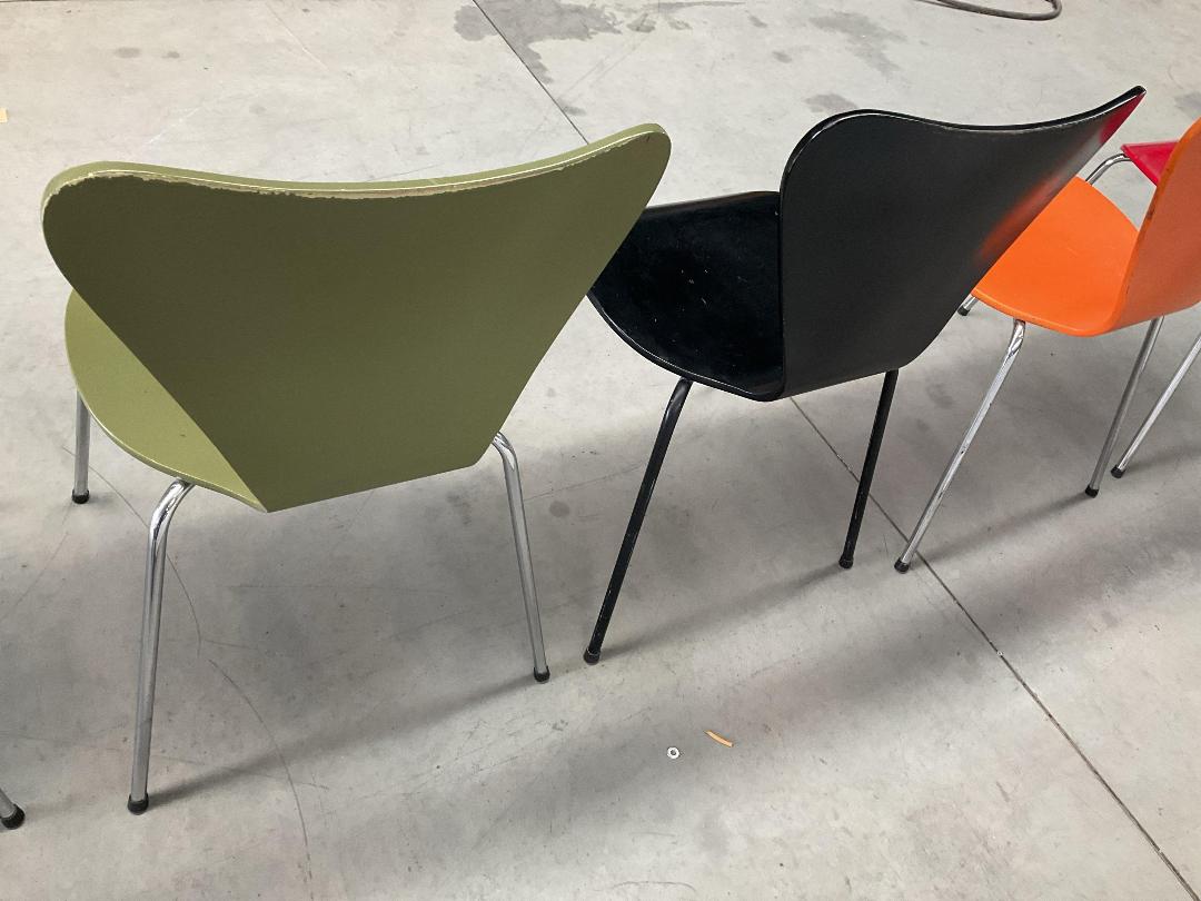 Photo '17' of 6x Various Coloured Reception/Waiting Room Chairs Photo '17' of 6x Various Coloured Reception/Waiting Room Chairs