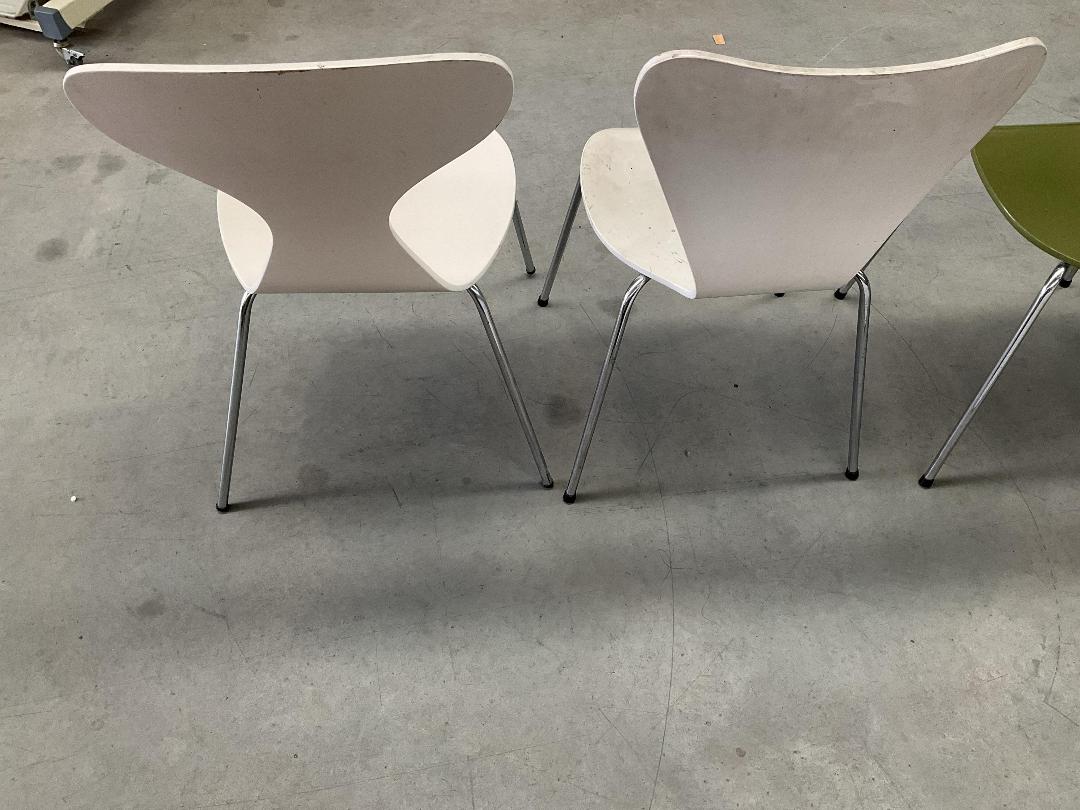 Photo '16' of 6x Various Coloured Reception/Waiting Room Chairs Photo '16' of 6x Various Coloured Reception/Waiting Room Chairs