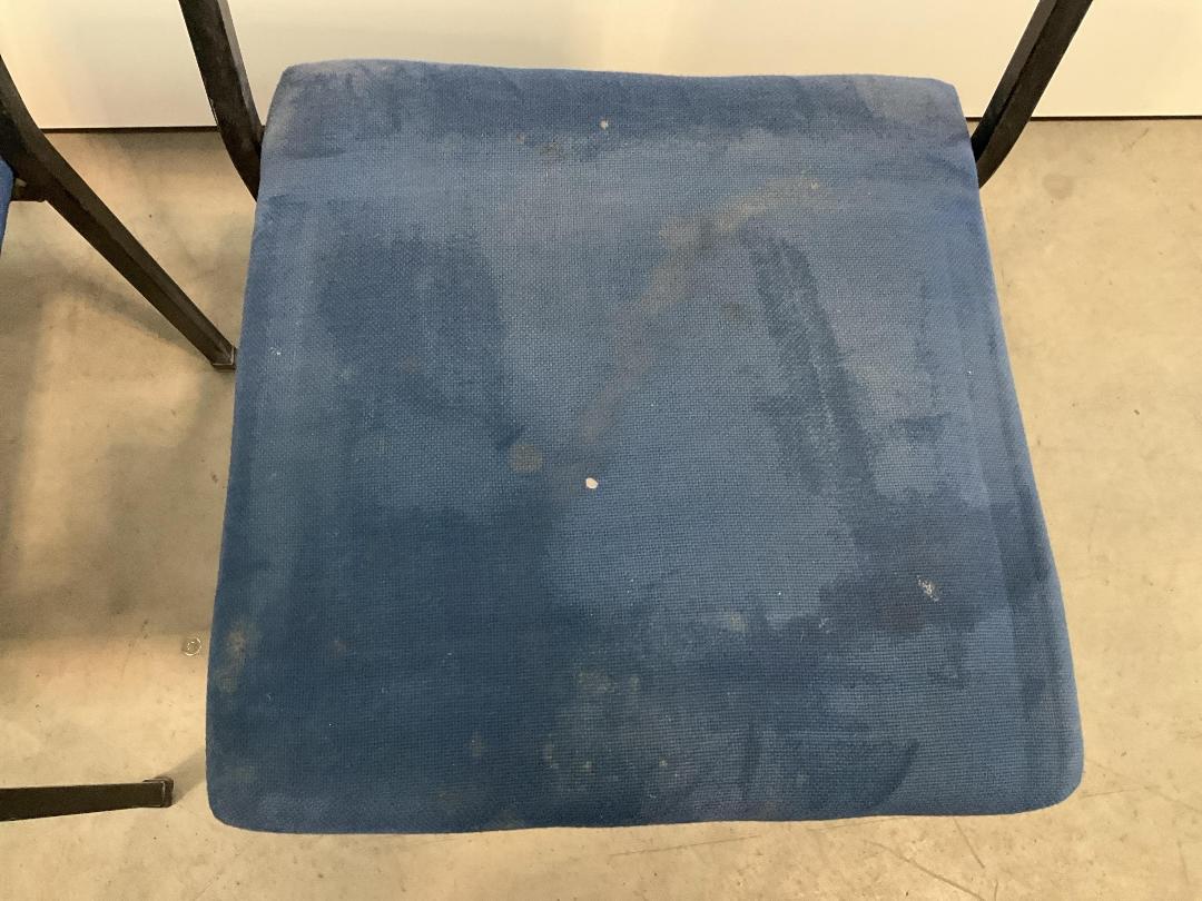 Photo '8' of 4x Blue Coloured Reception/Waiting Room Chairs or Similar