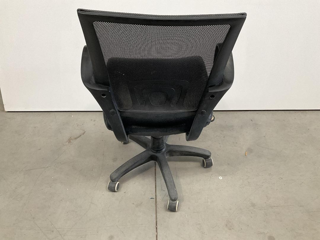 Photo '10' of Igo Black Coloured Office Chair