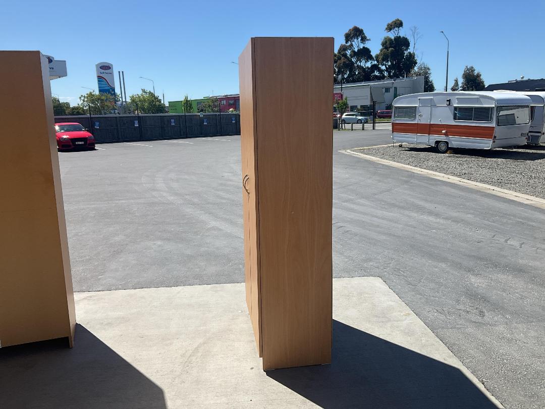 Photo '4' of Office / Home Storage Unit Photo '4' of Office / Home Storage Unit