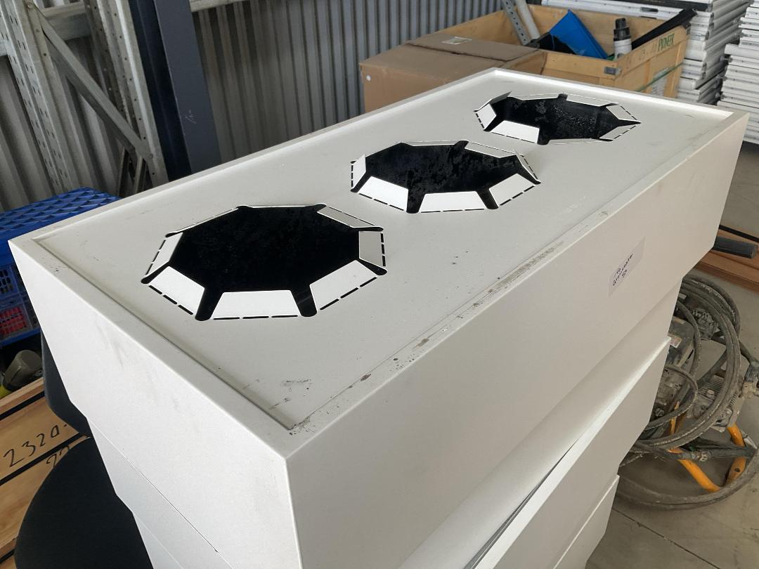 Photo '5' of Metal Office Planters - White