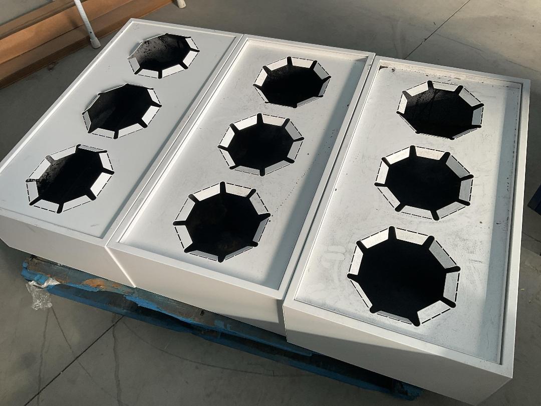 Photo '7' of Metal Office Planters - White