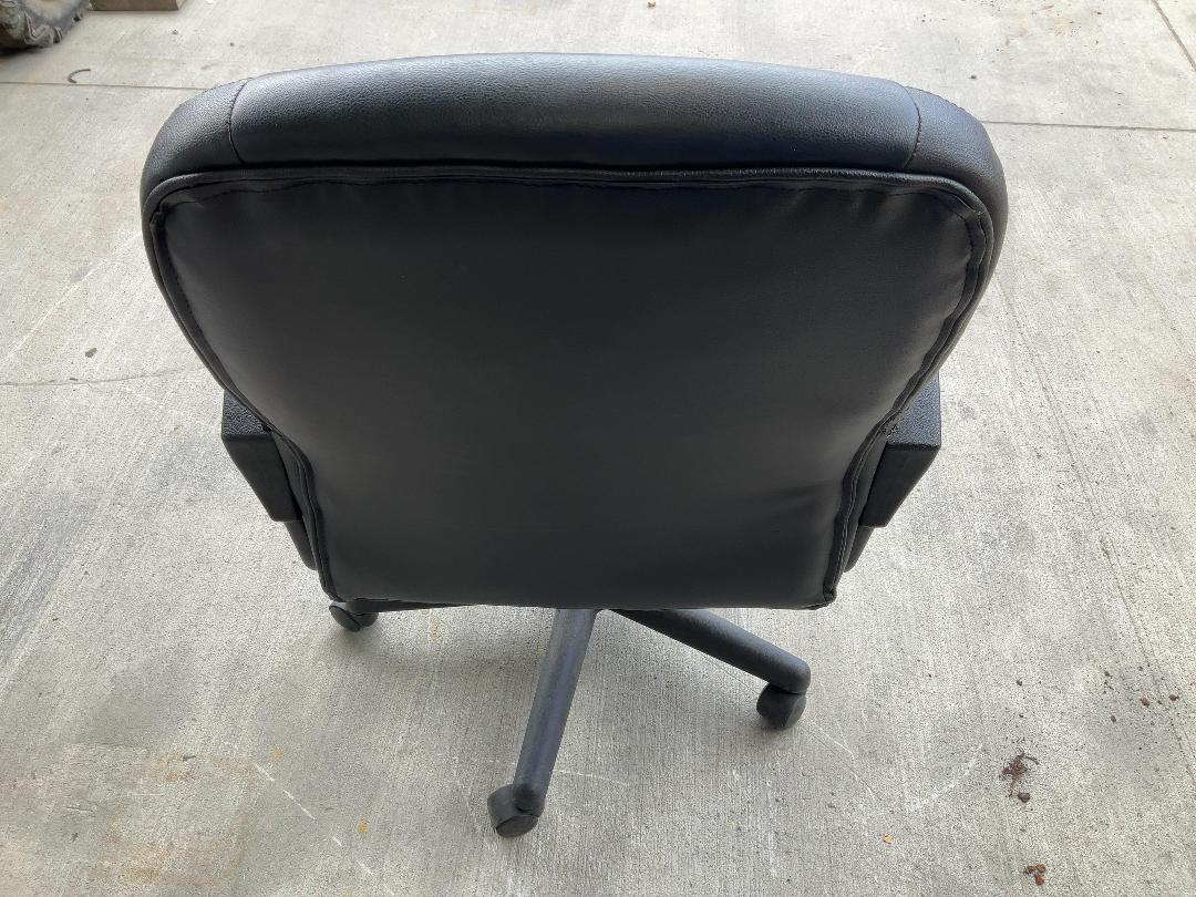 Photo '5' of Office Chair - Black PU Leather