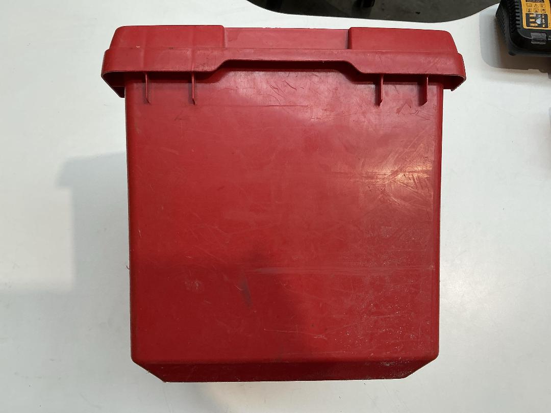 Photo '2' of HILTI COINTAINER