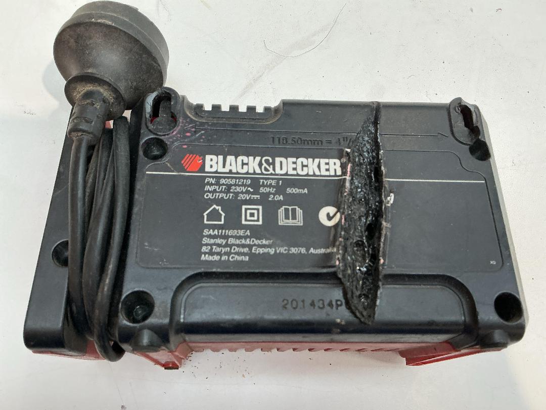 Photo '4' of Black and Decker Lithium Ion Battery Charger