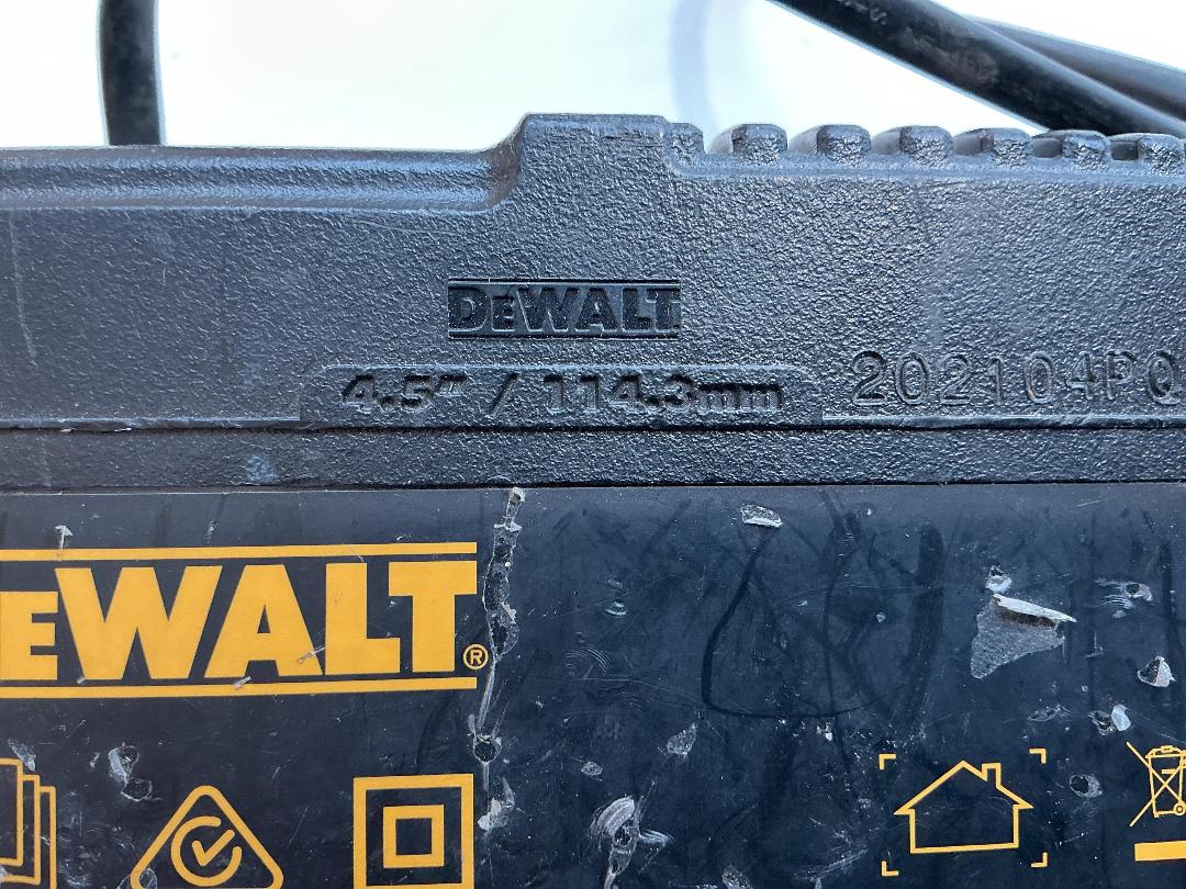 Photo '5' of DeWalt Lithium Ion Battery Charger
