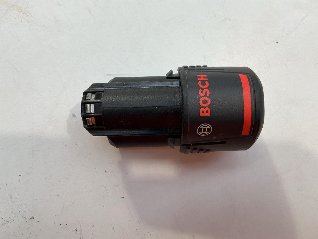 Photo '6' of Bosch Battery Charger & Battery