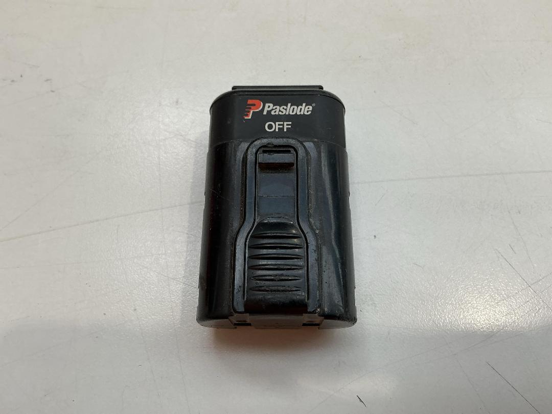 Photo '5' of Paslode Compact Battery Charger & Battery