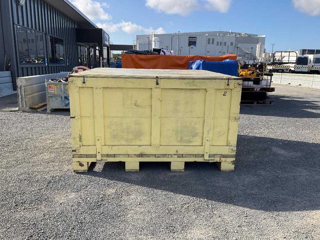 Photo '4' of Submersible Pump & Hoses