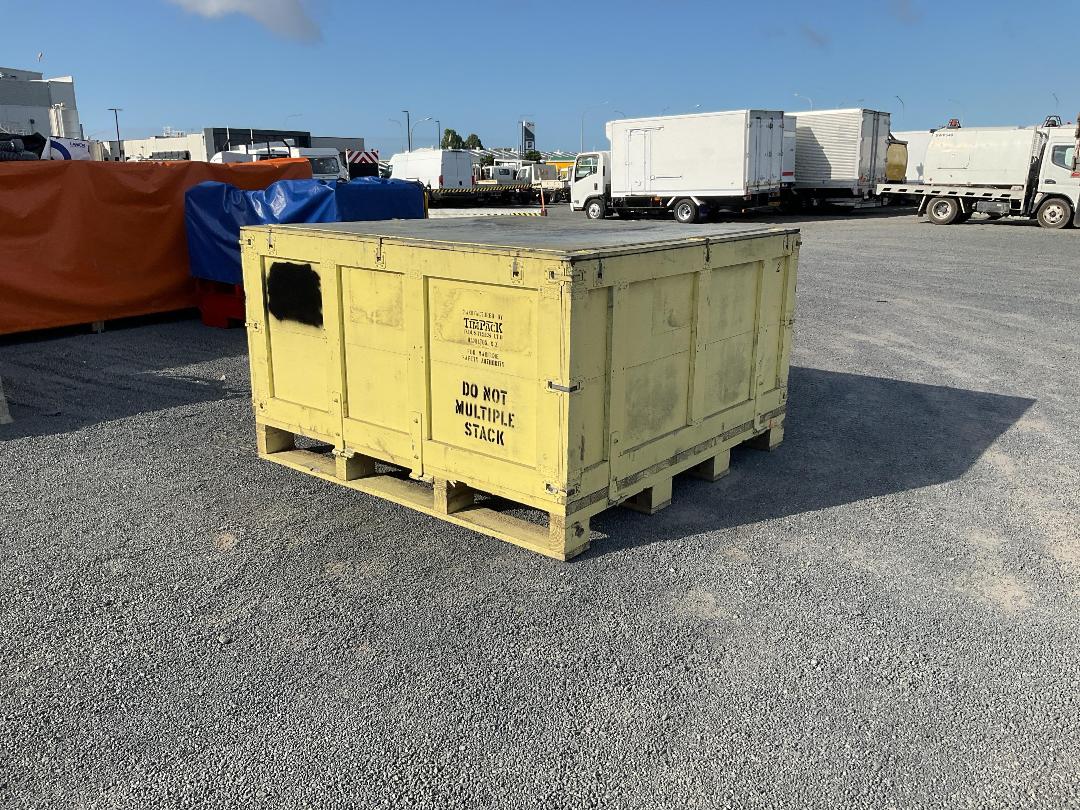 Photo '3' of Submersible Pump & Hoses