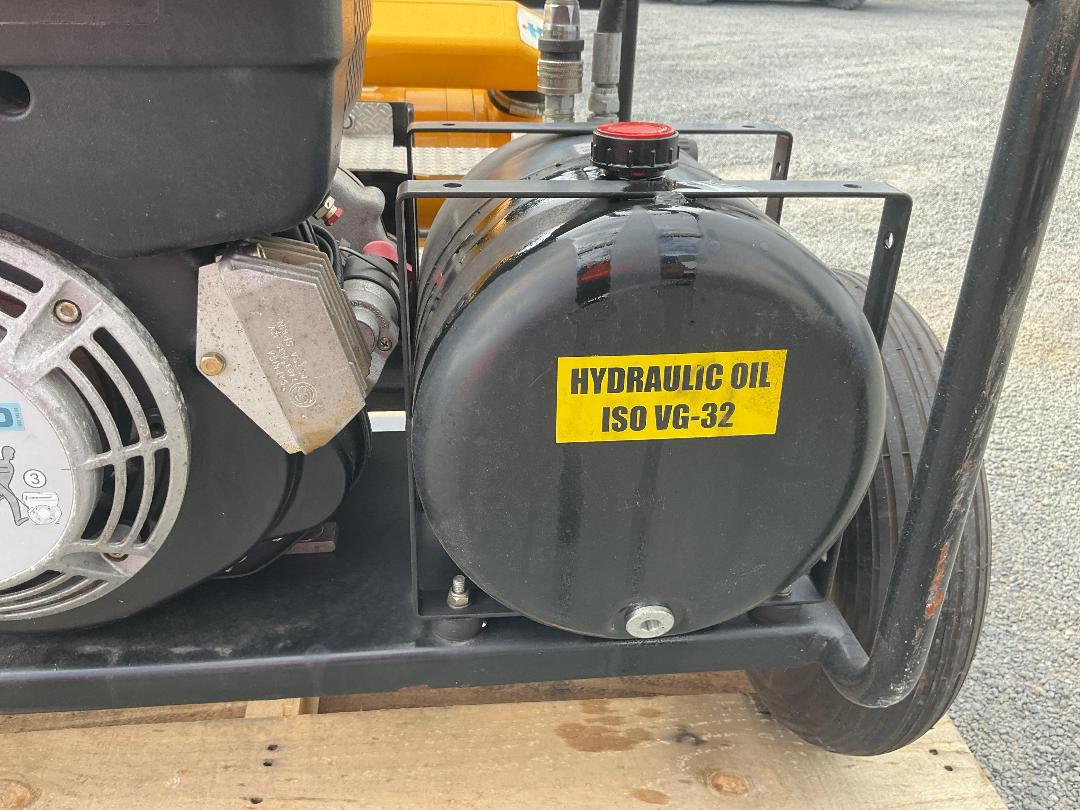 Photo '8' of Lamor Brush Belt Skimmer & Power Pack