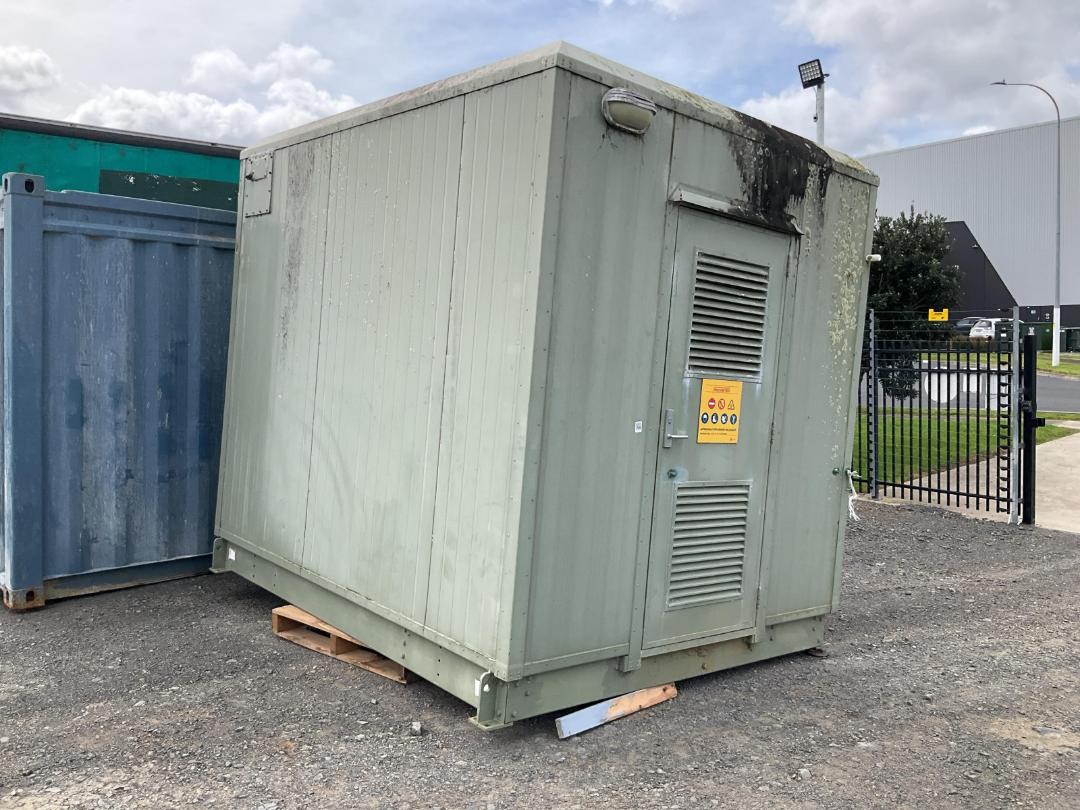 Photo '2' of Some kinda portacom Photo '2' of Some kinda portacom