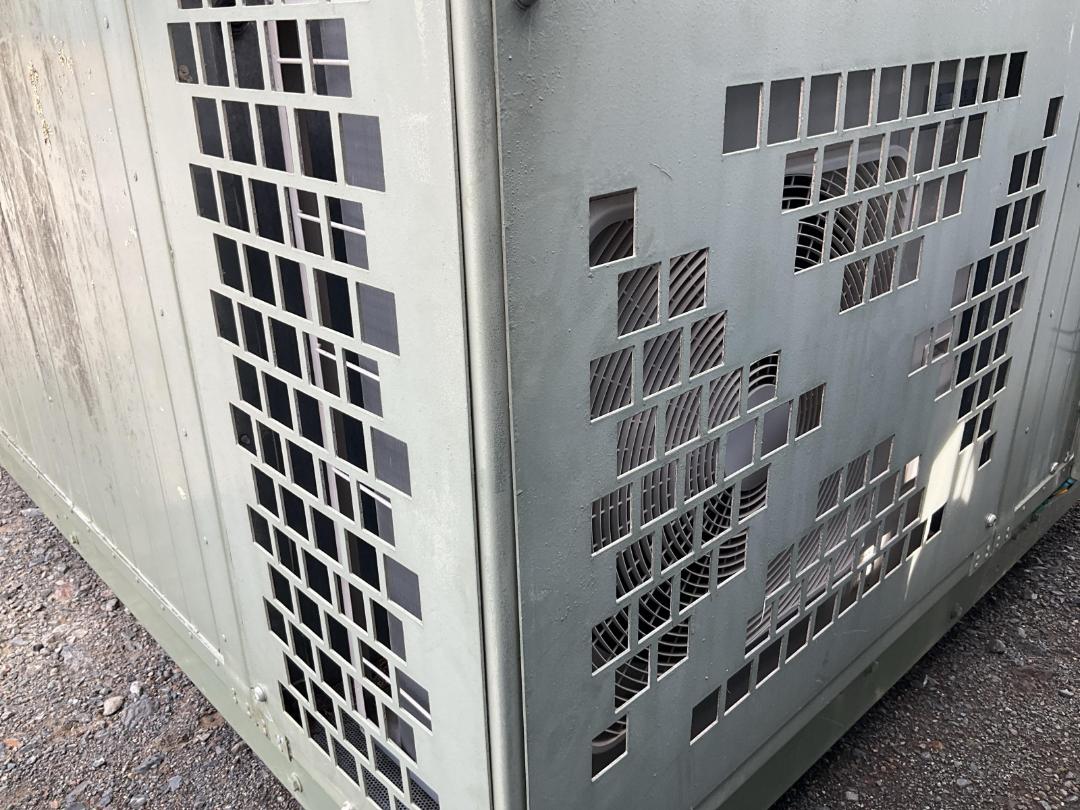 Photo '13' of Some kinda portacom Photo '13' of Some kinda portacom