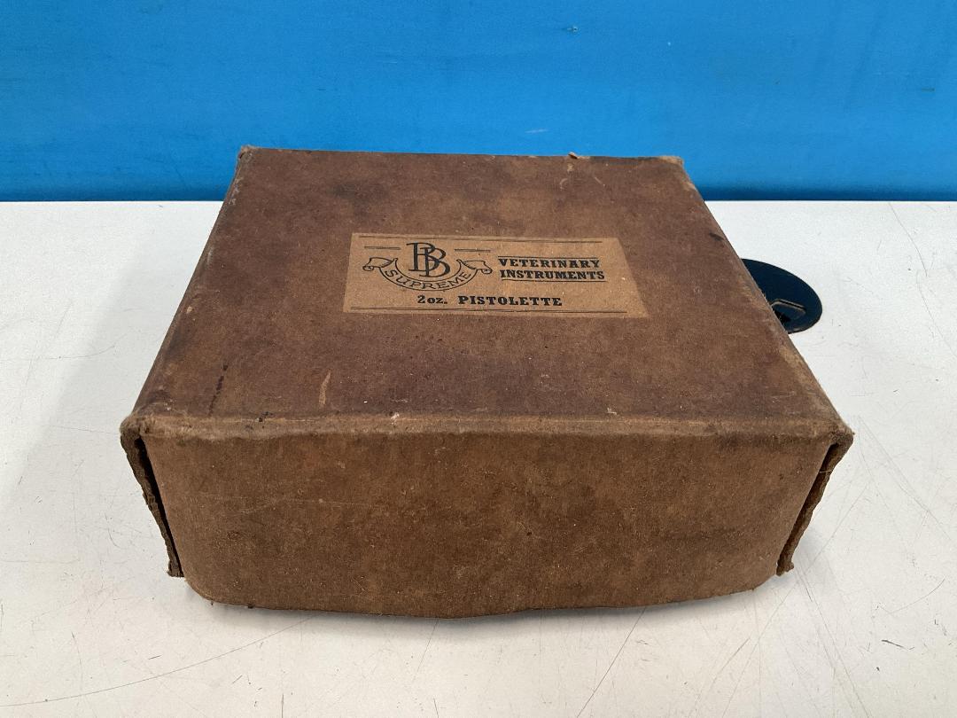 Photo '4' of BB Supreme Antique-Like Veterinary Pisolette Photo '4' of BB Supreme Antique-Like Veterinary Pisolette