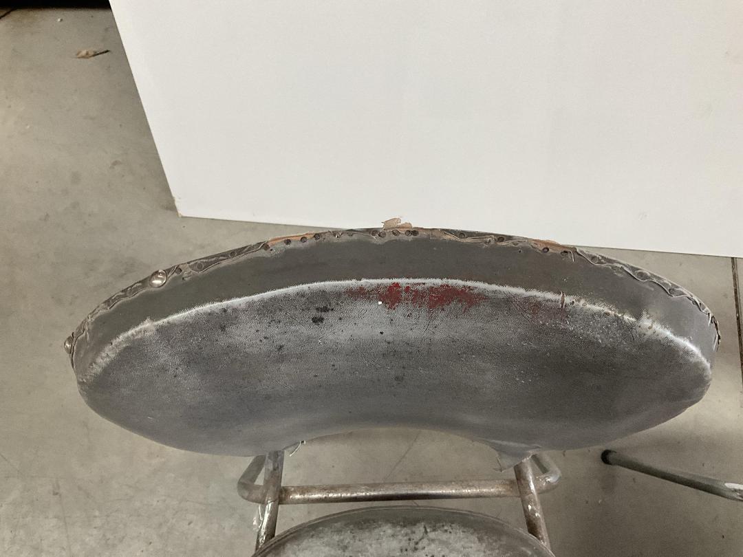 Photo '5' of 4x Grey Coloured Workshop Waiting Room Chairs or Similar Photo '5' of 4x Grey Coloured Workshop Waiting Room Chairs or Similar