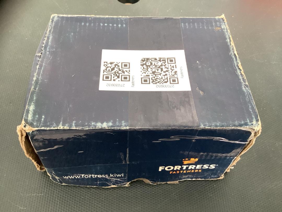 Photo '4' of Fasteners