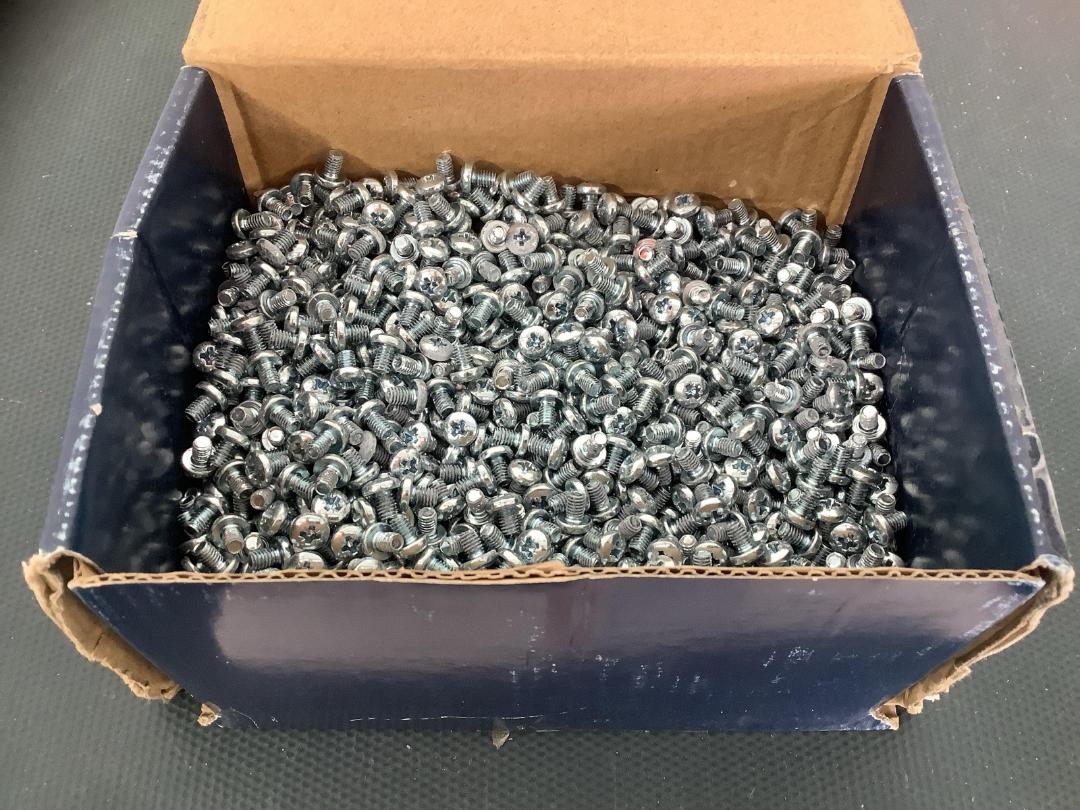 Photo '2' of Fasteners