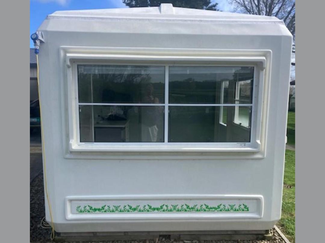 Photo '2' of EuroCabin Self Contained Unused