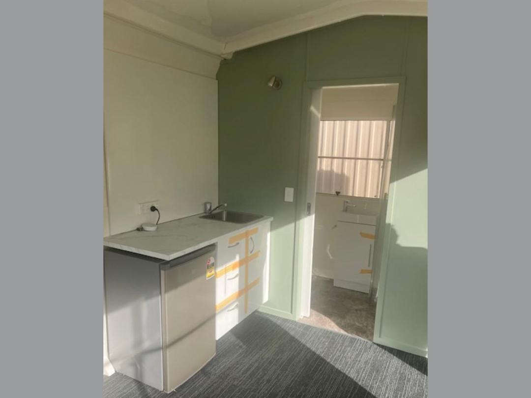 Photo '11' of EuroCabin Self Contained Unused