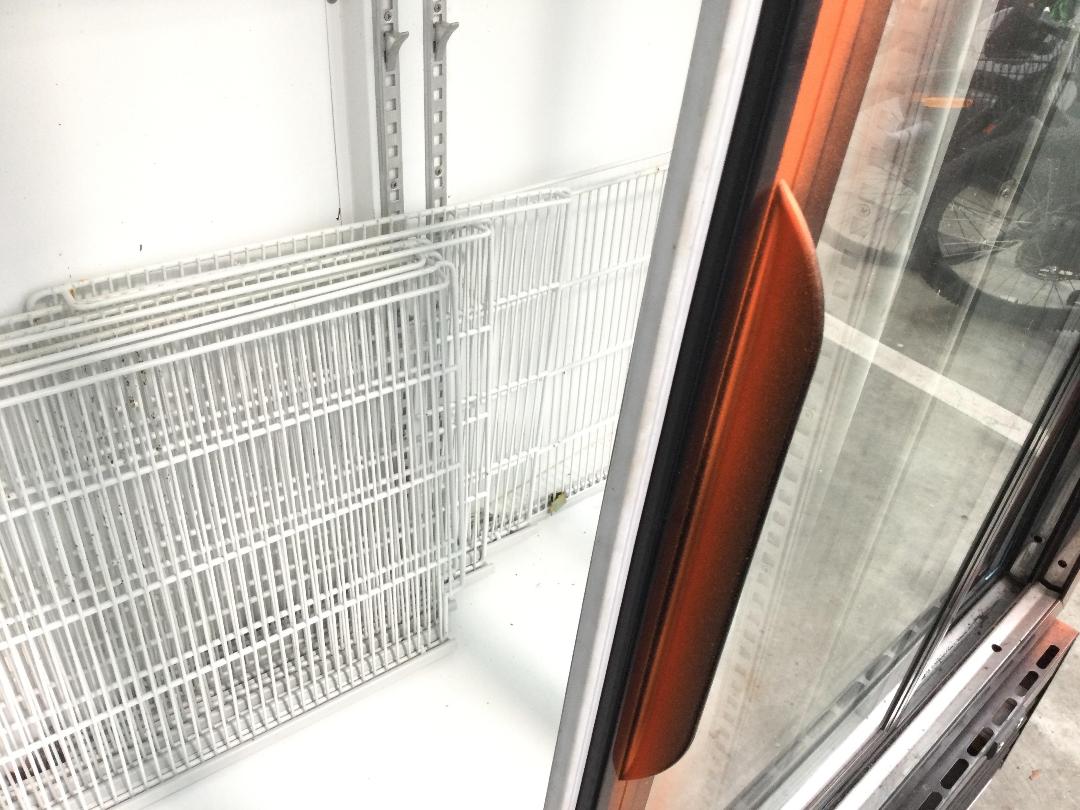 Photo '5' of Upright Beverage Fridge