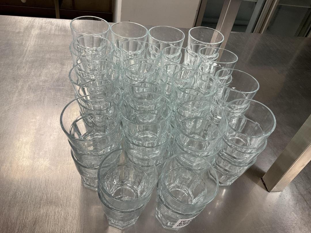 Photo '2' of Bulk lot of glass cups Photo '2' of Bulk lot of glass cups