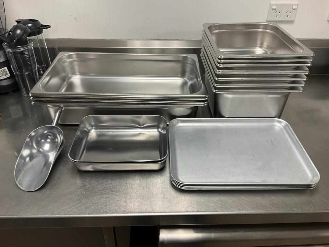 Photo '3' of Bulk lot of stainless trays & 1 x stainless scoop Photo '3' of Bulk lot of stainless trays & 1 x stainless scoop