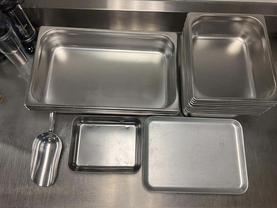 Photo '4' of Bulk lot of stainless trays & 1 x stainless scoop Photo '4' of Bulk lot of stainless trays & 1 x stainless scoop