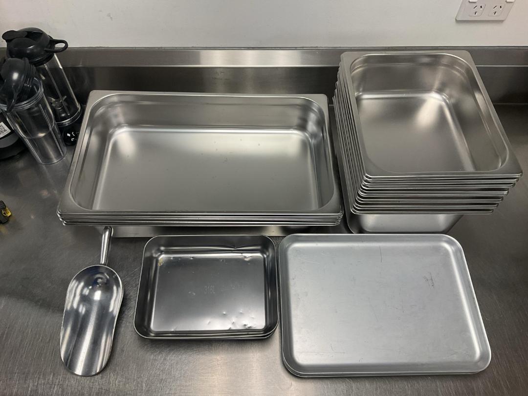 Photo '2' of Bulk lot of stainless trays & 1 x stainless scoop Photo '2' of Bulk lot of stainless trays & 1 x stainless scoop