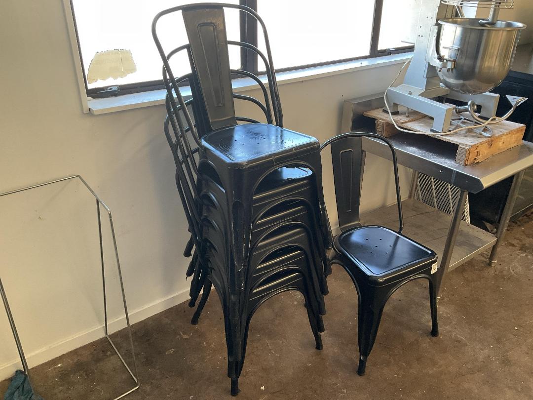 Photo '5' of 7 x black steel chairs