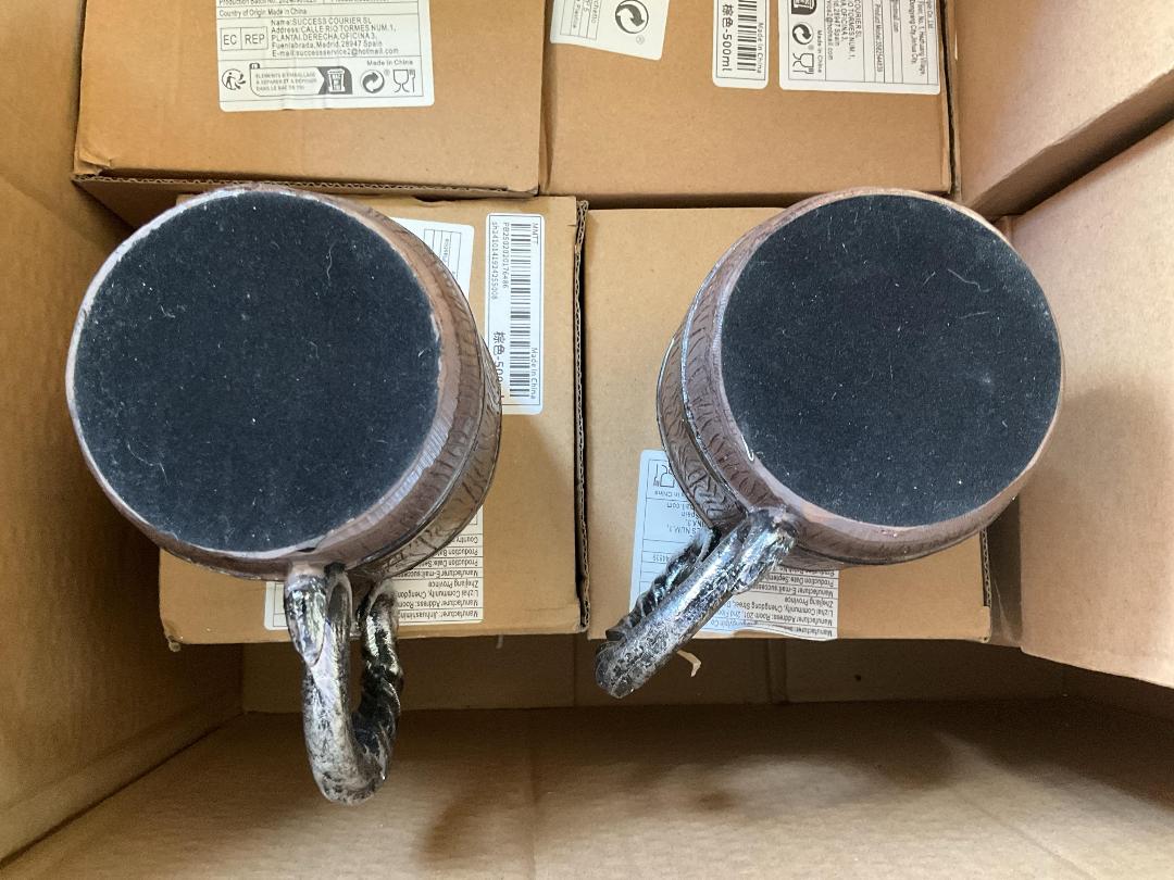 Photo '4' of Box of barrel style mugs