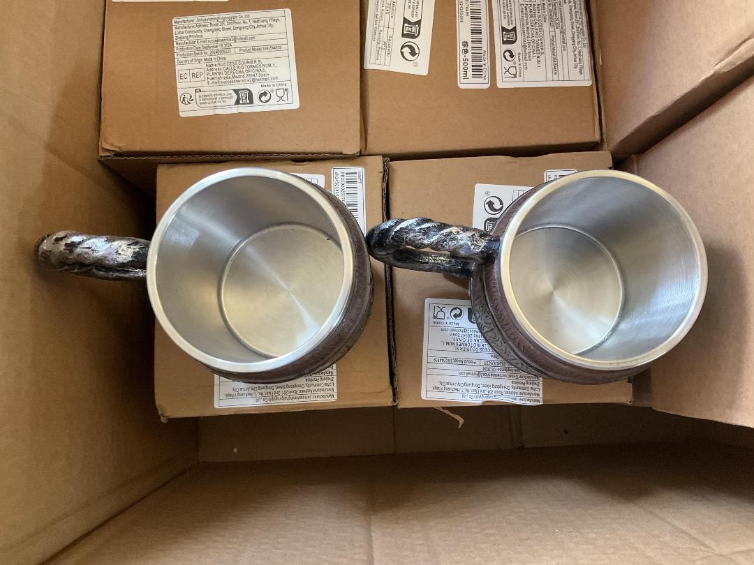 Photo '3' of Box of barrel style mugs