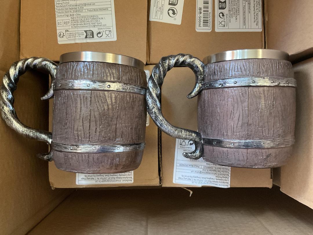 Photo '2' of Box of barrel style mugs