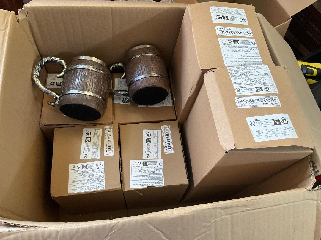 Photo '5' of Box of barrel style mugs