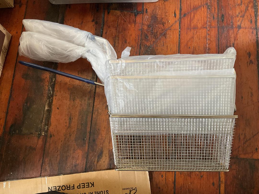 Photo '10' of Box of Fry baskets and miscellaneous cookware