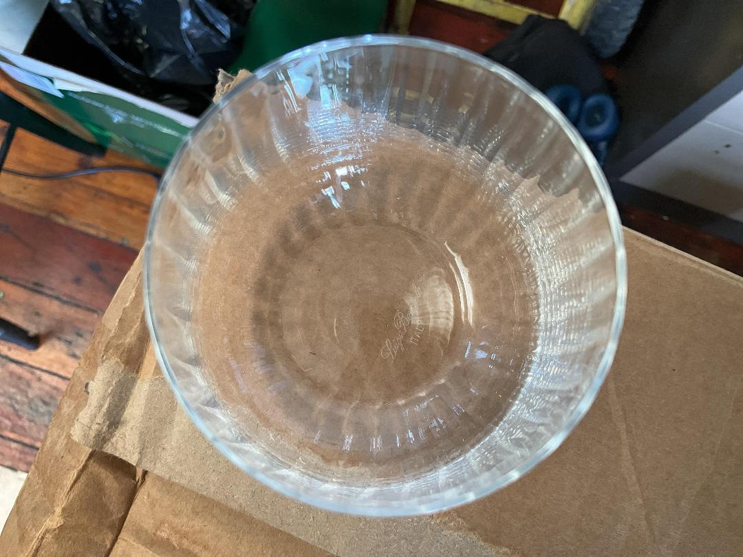 Photo '4' of Box of Rum of Fiji glasses