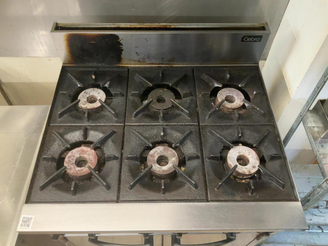 Photo '2' of Cobra 6 Burner Gas stove and oven Photo '2' of Cobra 6 Burner Gas stove and oven
