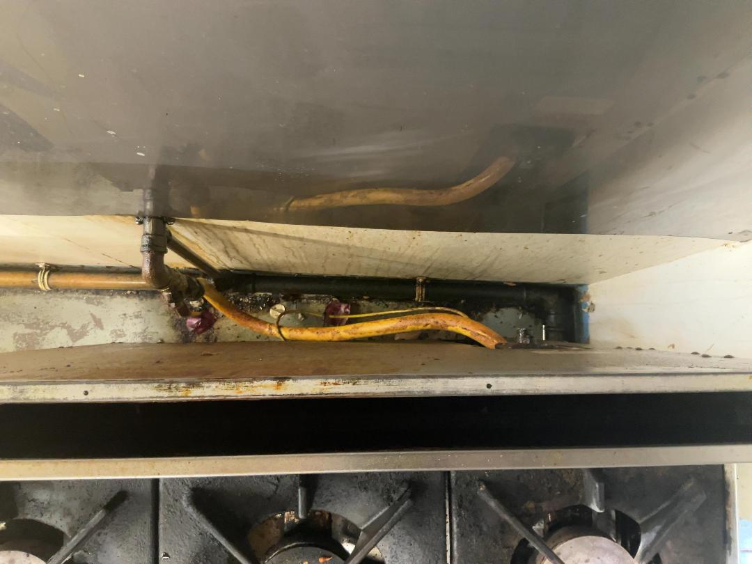 Photo '6' of Cobra 6 Burner Gas stove and oven Photo '6' of Cobra 6 Burner Gas stove and oven