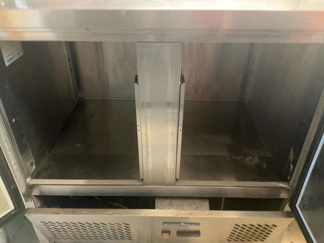 Photo '3' of Euro chill saladette fridge/bench Photo '3' of Euro chill saladette fridge/bench