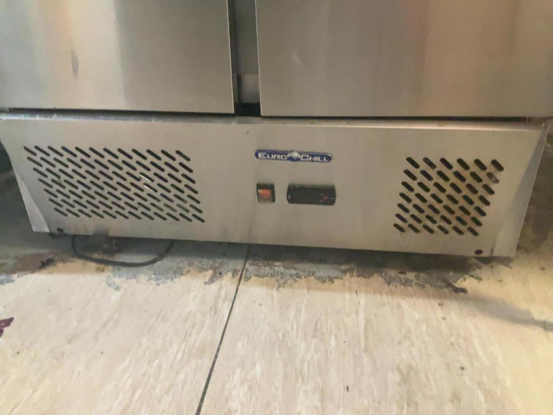 Photo '5' of Euro chill saladette fridge/bench Photo '5' of Euro chill saladette fridge/bench