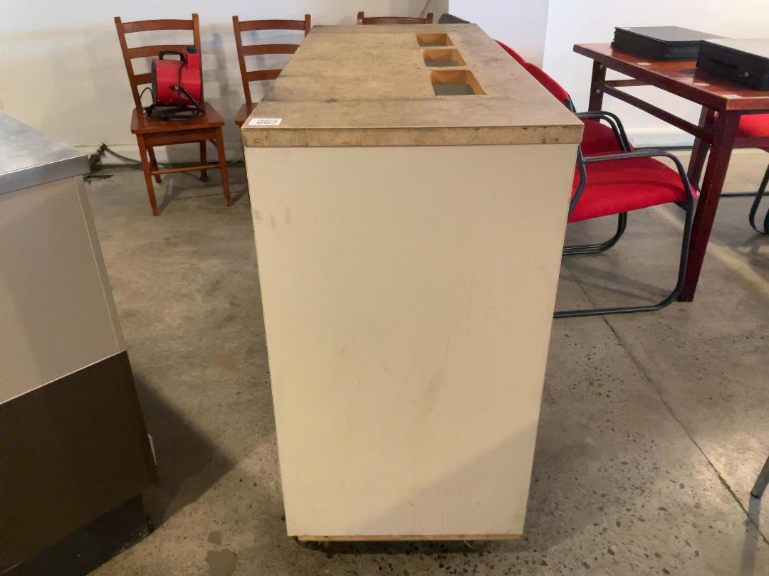 Photo '3' of Wooden Structure on Wheels