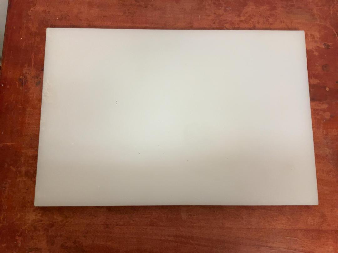 Photo '5' of 4 x thick Plastic/resin chopping boards