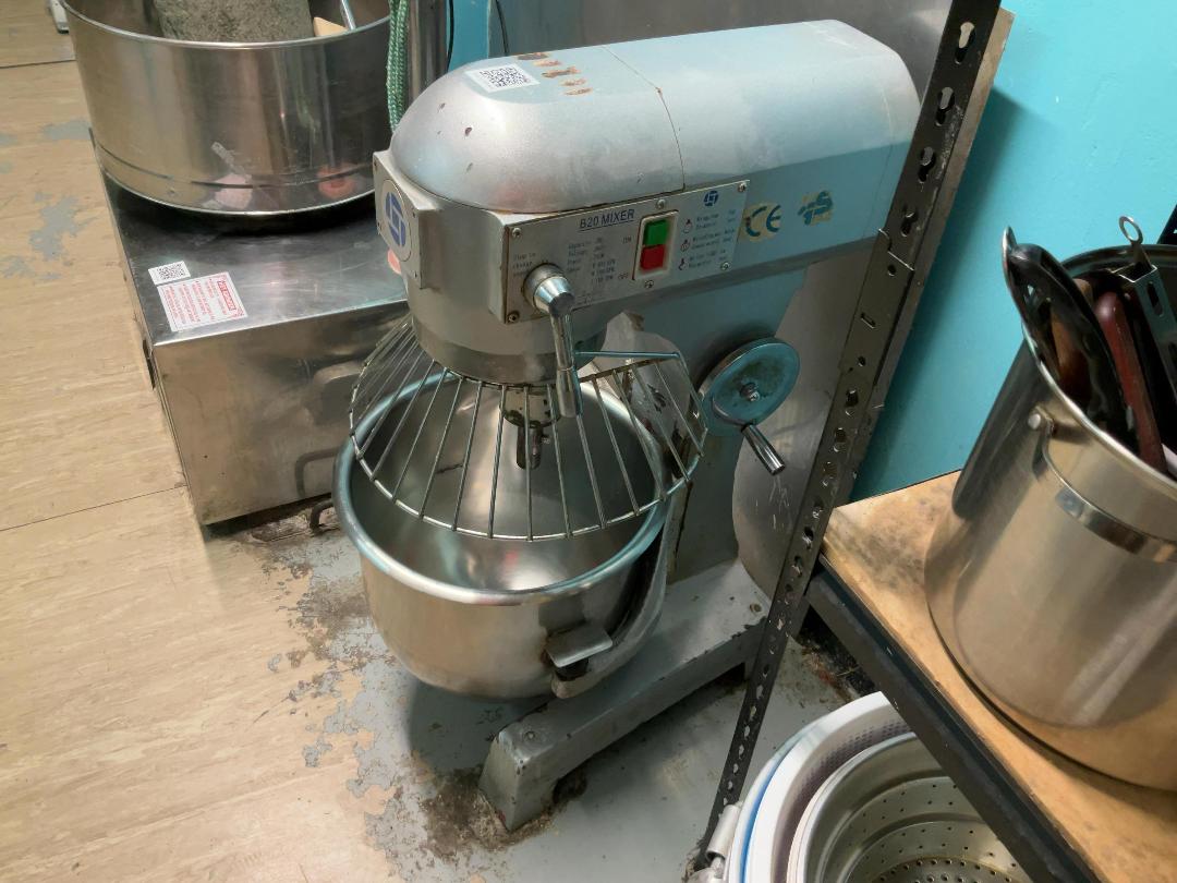 Photo '2' of Commercial B20 Mixer