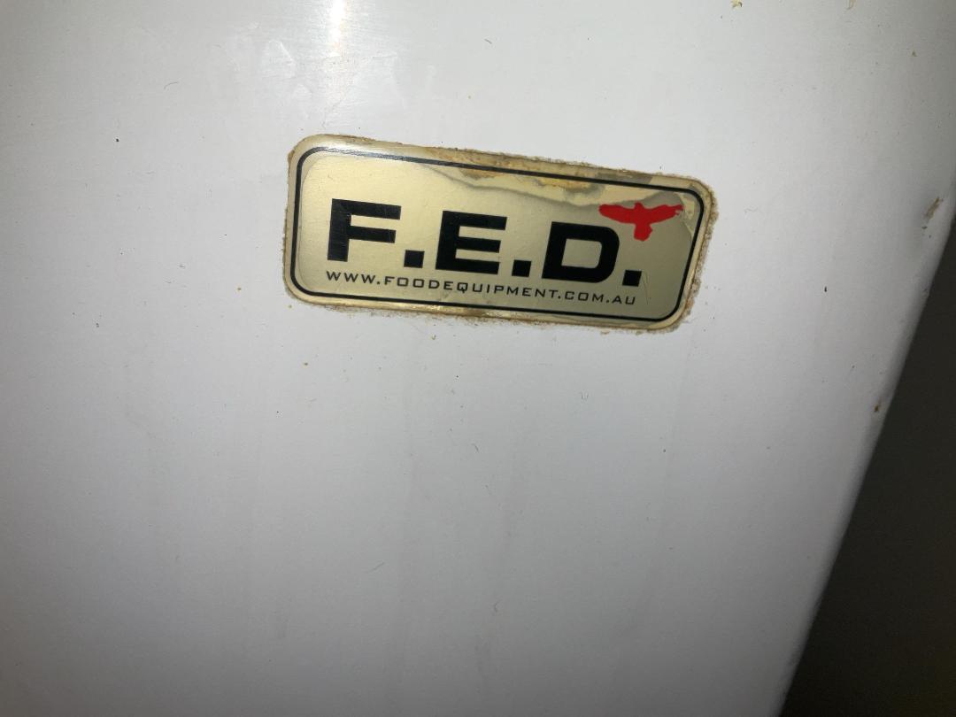 Photo '3' of F.E.D Chest Freezer