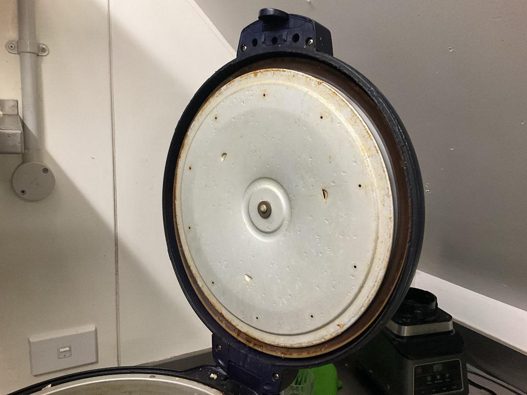 Photo '4' of Cuckoo electric rice cooker/warmer