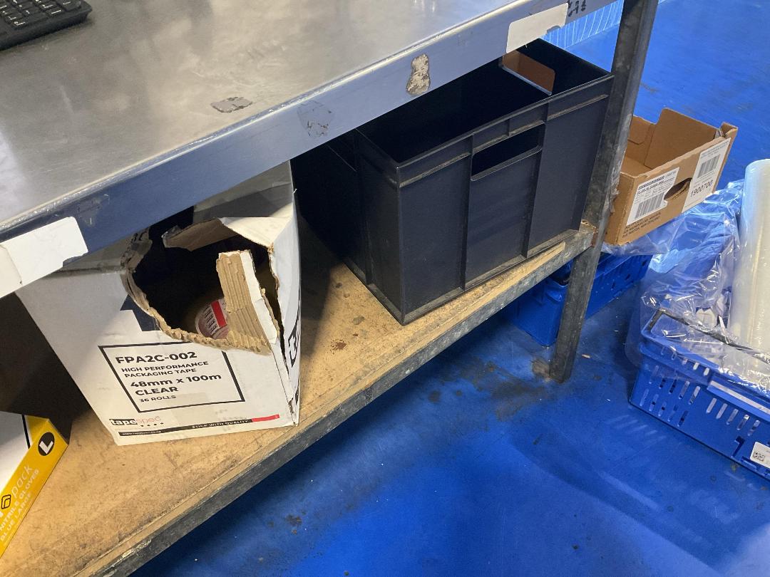 Photo '5' of Steel Workbench