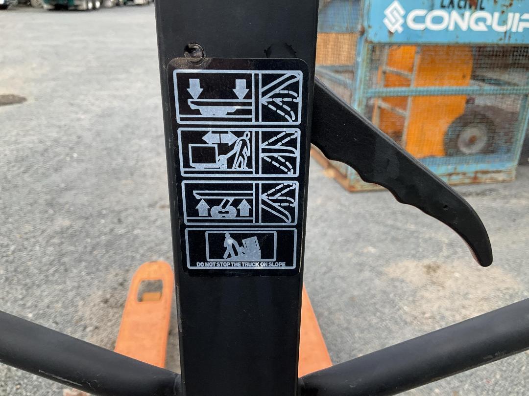 Photo '6' of Pallet Jack